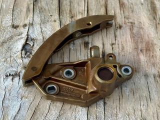 Запчасть натяжитель цепи грм AUDI A7 2011