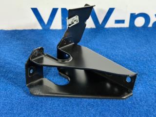 Запчасть кронштейн замка капота левый BMW 3-Series 2008