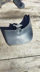 Запчасть брызговик задний правый Mazda Familia