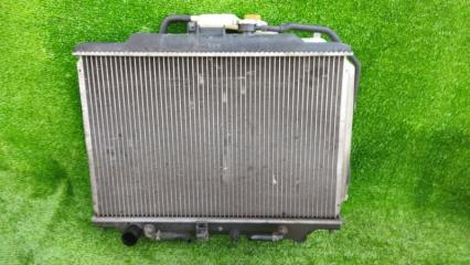 Запчасть радиатор двс Nissan Caravan 2002