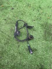 Запчасть датчик abs передний правый Toyota Wish 2005