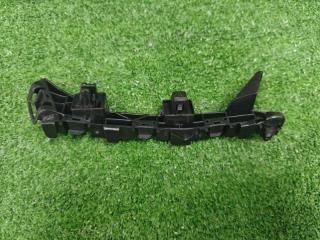 Крепление бампера переднее левое Honda Fit