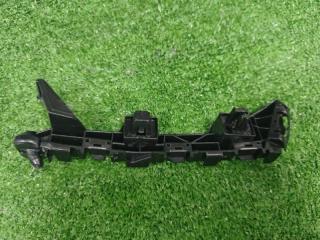 Крепление бампера переднее правое Honda Fit