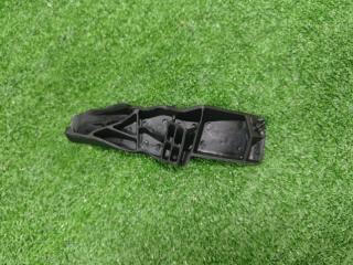 Уголок жабо передний левый Toyota Camry