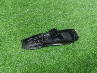 Уголок жабо передний правый Toyota Camry