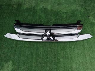 Запчасть решетка радиатора передняя Mitsubishi Outlander 2016-2018 GG/GF 7450A992 новая Решетка радиатора передняя Mitsubishi Outlander 2016-2018 GG/GF 7450A992 новая