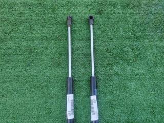 Амортизаторы двери багажника задние Yaris 2020 MXPH10 M15A