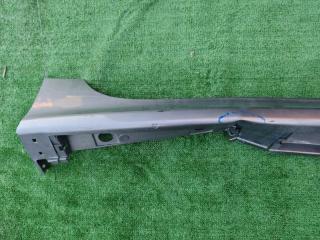 Накладка на порог правая Yaris 2020 MXPH10 M15A