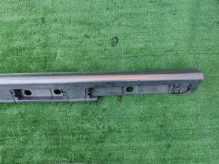 Накладка на порог правая Yaris 2020 MXPH10 M15A