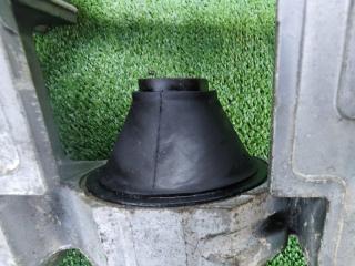 Подушка двигателя левая Nissan Serena GFC27 MR20