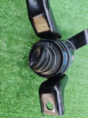 Подушка двигателя правая Toyota Sienta NSP170G 2NR-FKE