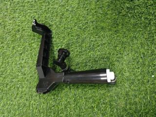 Запчасть форсунка омывателя фар передняя левая Lexus RX 2009-2012 85208-48040 новая Форсунка омывателя фар передняя левая Lexus RX 2009-2012 85208-48040 новая