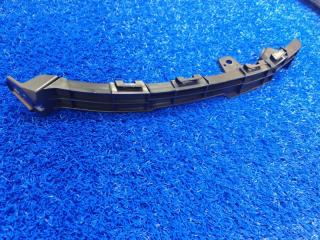 Крепление бампера переднее правое Honda Fit