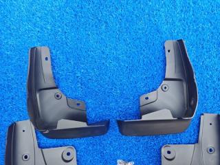 Брызговики Toyota Raize Брызговики Toyota Raize