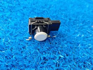 Запчасть датчик парковки передний toyota Land Cruiser 2008-2011 89341-28450 новая Датчик парковки передний toyota Land Cruiser 2008-2011 89341-28450 новая