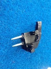 Крепление бампера заднее левое toyota Land Cruiser