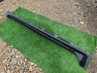 Запчасть накладка на порог правая Subaru Levorg