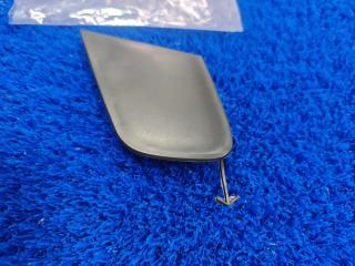 Заглушка бампера передняя правая CT200h 2017-2022