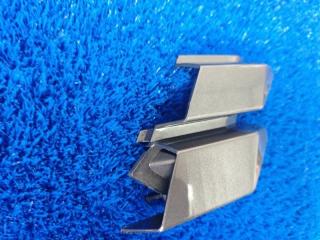 Заглушка бампера передняя правая Lexus NX200