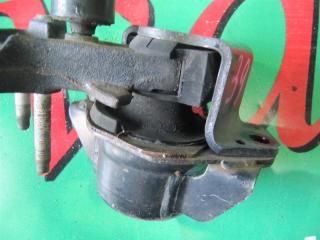 Подушка двигателя правая передняя TOYOTA PRIUS NHW11 1NZ-FXE 12305-21120 2 ракурс