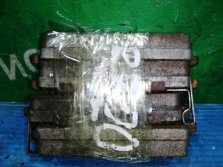Колодки тормозные задние NISSAN STAGEA WGNC34 RB25DET 2 ракурс