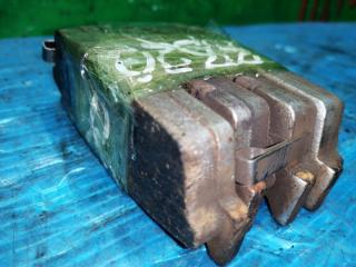 Колодки тормозные задние NISSAN STAGEA WGNC34 RB25DET 5 ракурс