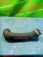 Патрубок интеркулера TOYOTA VEROSSA JZX110 1JZ-GTE 5 ракурс Патрубок интеркулера TOYOTA VEROSSA JZX110 1JZ-GTE 5 ракурс