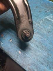 Рычаг правый передний NISSAN MARCH AK12 CR12DE 54500AX00B 3 ракурс