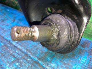 Рычаг правый передний TOYOTA VOXY AZR60 1AZ-FSE 48068-29235 3 ракурс