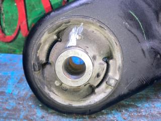 Рычаг правый передний TOYOTA PRIUS ZVW30 2ZR-FXE 48068-47050 2 ракурс