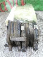 Колодки тормозные передние TOYOTA NOAH AZR60 1AZ-FSE 04465-02070 2 ракурс