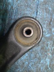 Рычаг левый передний SUZUKI ALTO HA24S K6A 45202-58J01 3 ракурс