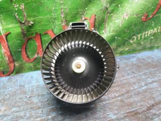 Мотор печки передний SUZUKI WAGON R MH44S R06A 4 ракурс