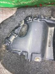 Подкрылок правый передний TOYOTA NOAH AZR60 1AZ-FSE 2 ракурс