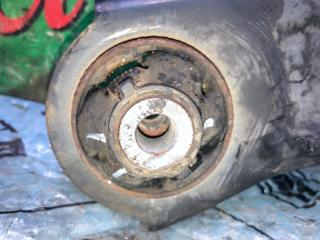 Рычаг правый передний NISSAN NOTE E11 HR15DE 54500-AX00E 2 ракурс