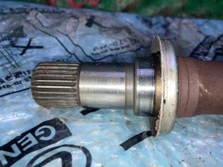 Привод правый передний HONDA STEPWGN RK5 R20A 2 ракурс