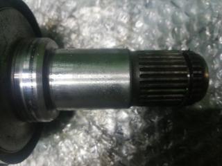 Привод правый задний LEXUS LS600HL UVF46 2UR-FSE 4233050070 5 ракурс