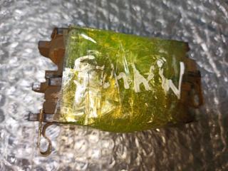 Колодки тормозные передние MAZDA FLAIR WAGON MM42S R06A 3 ракурс