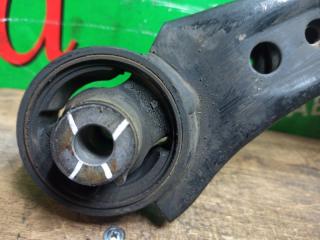 Рычаг правый передний HONDA STEPWGN RG1 K20A 51350-SLJ-013 3 ракурс