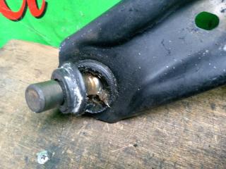 Рычаг левый передний MAZDA DEMIO DE3FS ZJ-VE D65134350B 2 ракурс