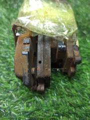 Колодки тормозные передние TOYOTA ESTIMA TCR10 2TZ-FE 3 ракурс