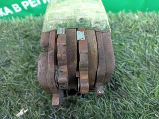 Колодки тормозные передние TOYOTA NOAH AZR65 1AZ-FSE 04465-02070 3 ракурс