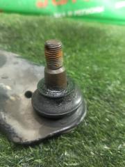 Рычаг правый передний TOYOTA ISIS ZGM10 2ZR-FAE 48068-49085 4 ракурс