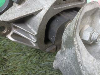 Подушка двигателя правая BMW 3-SERIES F30 N20B20B 22116867441 4 ракурс