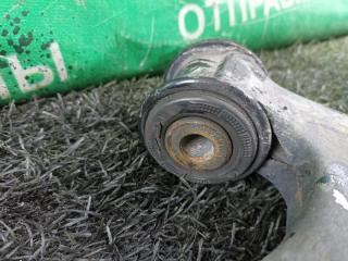 Рычаг правый передний MAZDA DEMIO DY5W ZY-VE D35034300C 4 ракурс