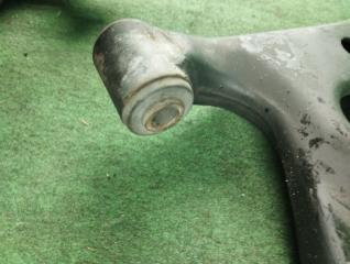 Рычаг правый передний TOYOTA NOAH AZR60 1AZ-FSE 48068-29235 4 ракурс