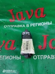 Колодки тормозные передние MAZDA DEMIO DE3FS ZJ-VE D6Y1-33-28Z 1 ракурс