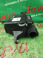 Корпус воздушного фильтра передний TOYOTA AQUA NHP10 1NZ-FXE 2 ракурс