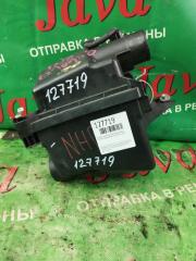 Корпус воздушного фильтра передний TOYOTA AQUA NHP10 1NZ-FXE 5 ракурс