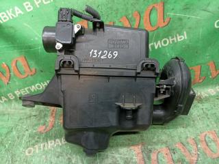 Корпус воздушного фильтра передний TOYOTA AQUA NHP10 1NZ-FXE 3 ракурс